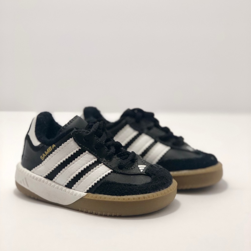 Toddler Adida Samba’s